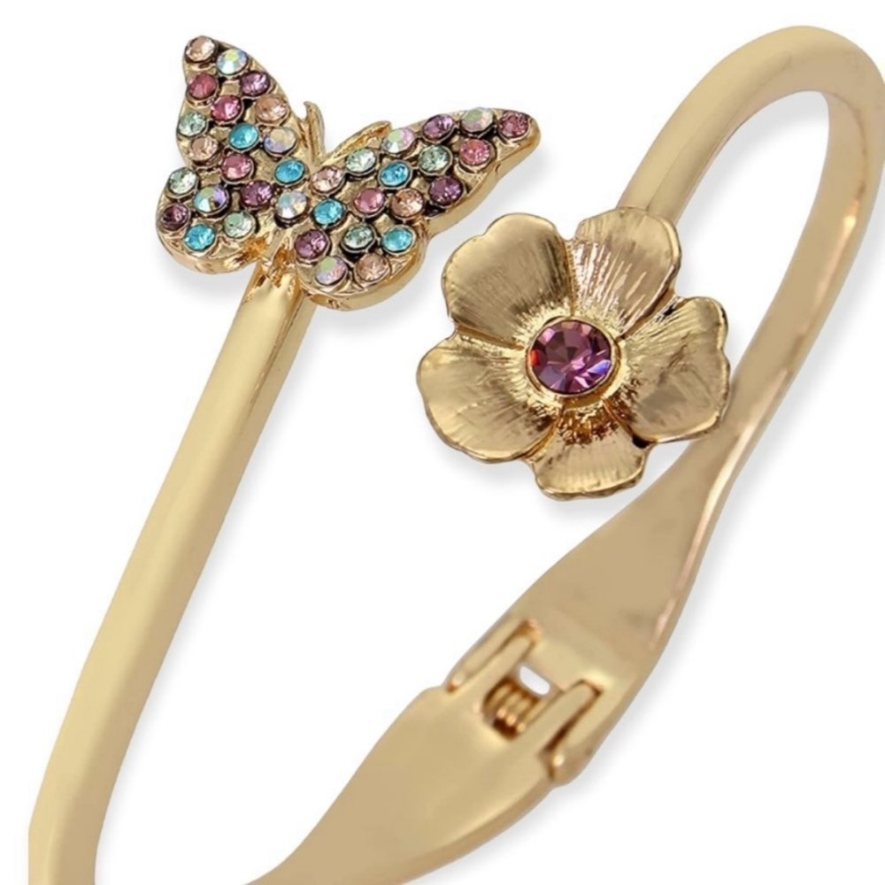 ♥️ Betsey Johnson Pave Butterfly & Flower Bangle
